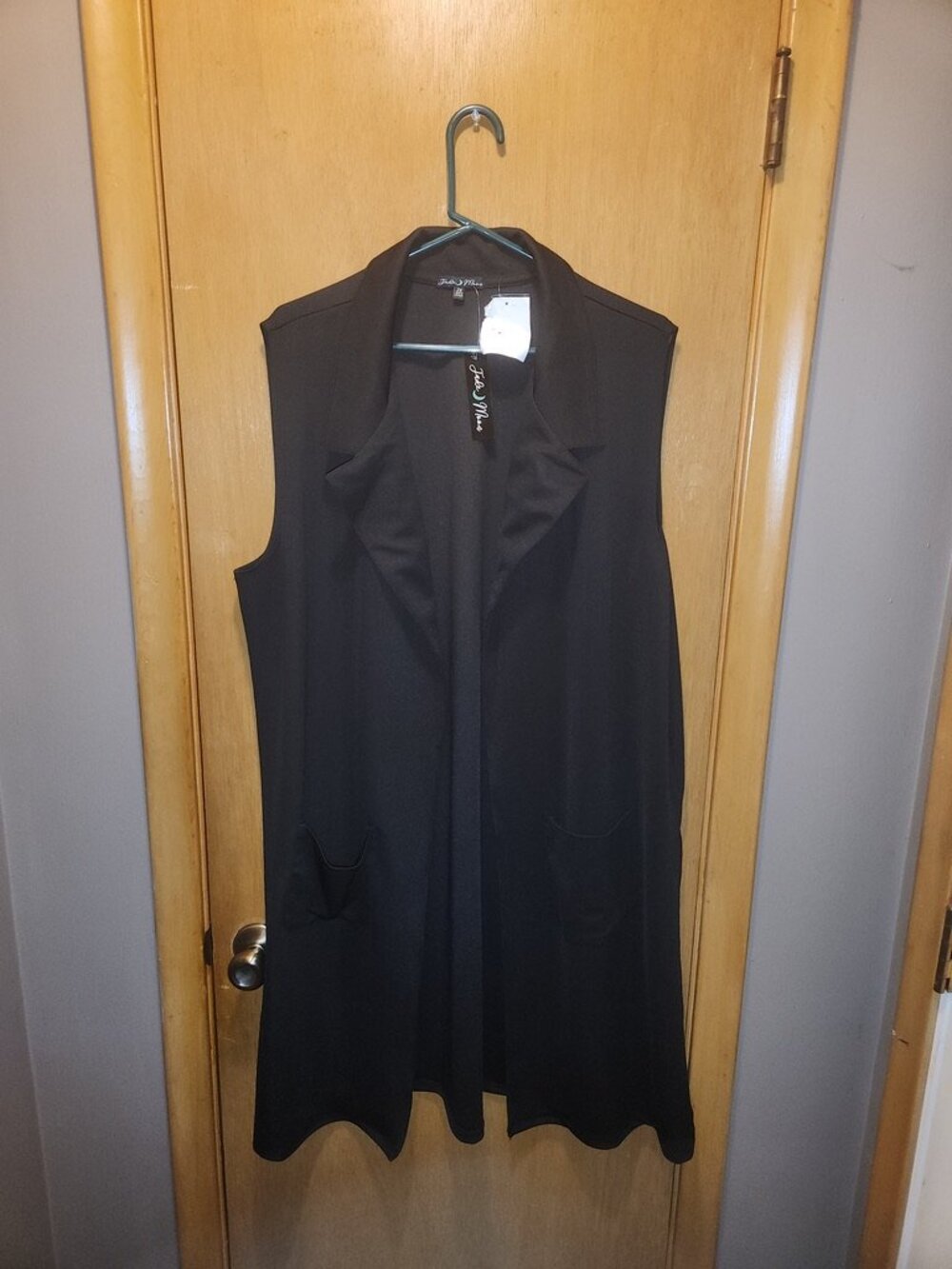 Womens Sleeveless Black Blazer